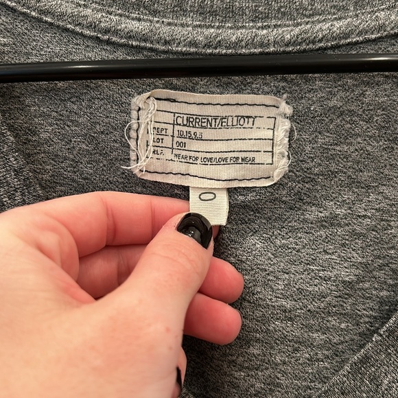 Current Elliot great v neck tee - Picture 2 of 3